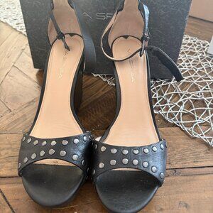 Via Spiga Black Leather Platform Shoes